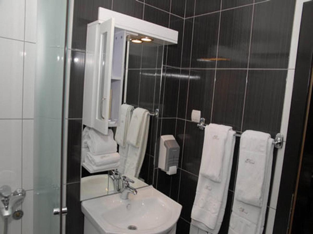 Hotel Novak Zvornik Værelse billede