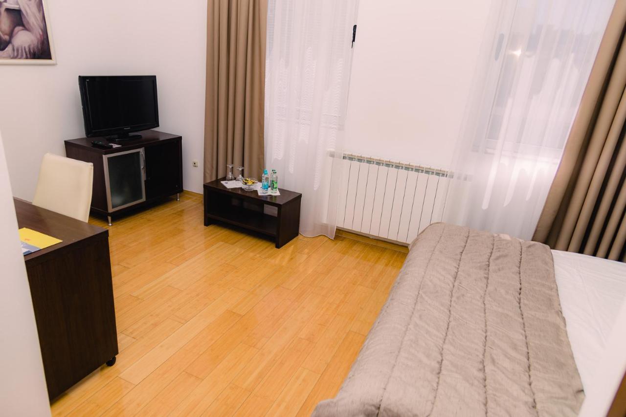 Hotel Novak Zvornik Eksteriør billede